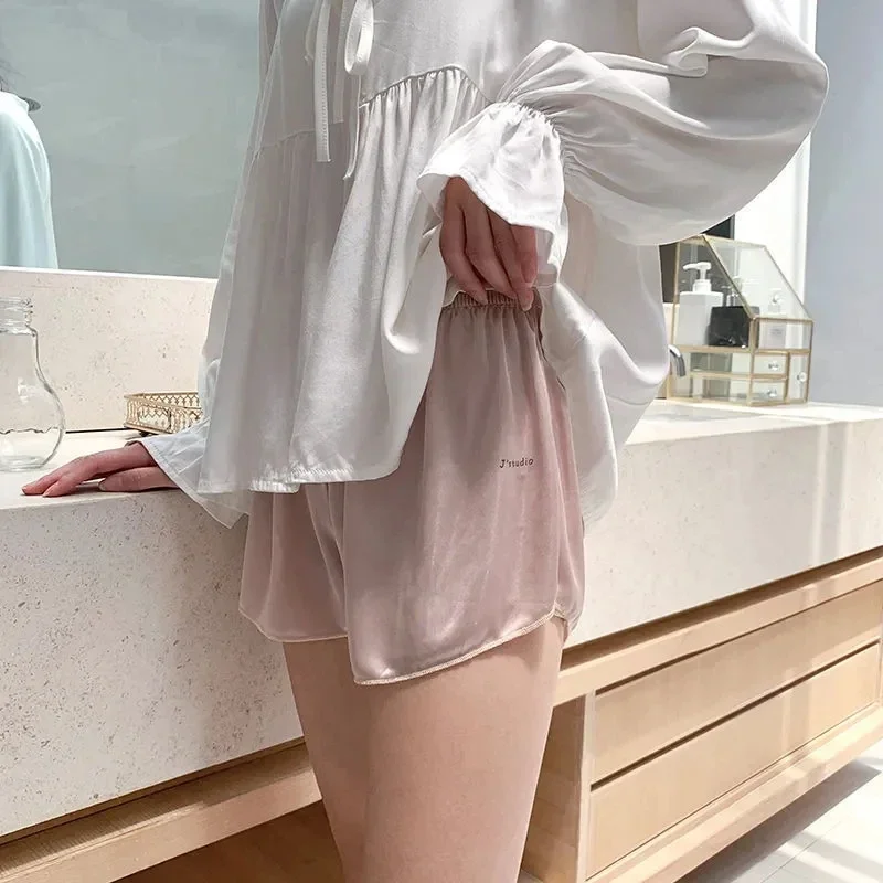Comfortable Loose Short Pants Women Soft Ice Silk Streetwear Student Girl's shorts Female Sexy Beach Jogger Shorts Summer