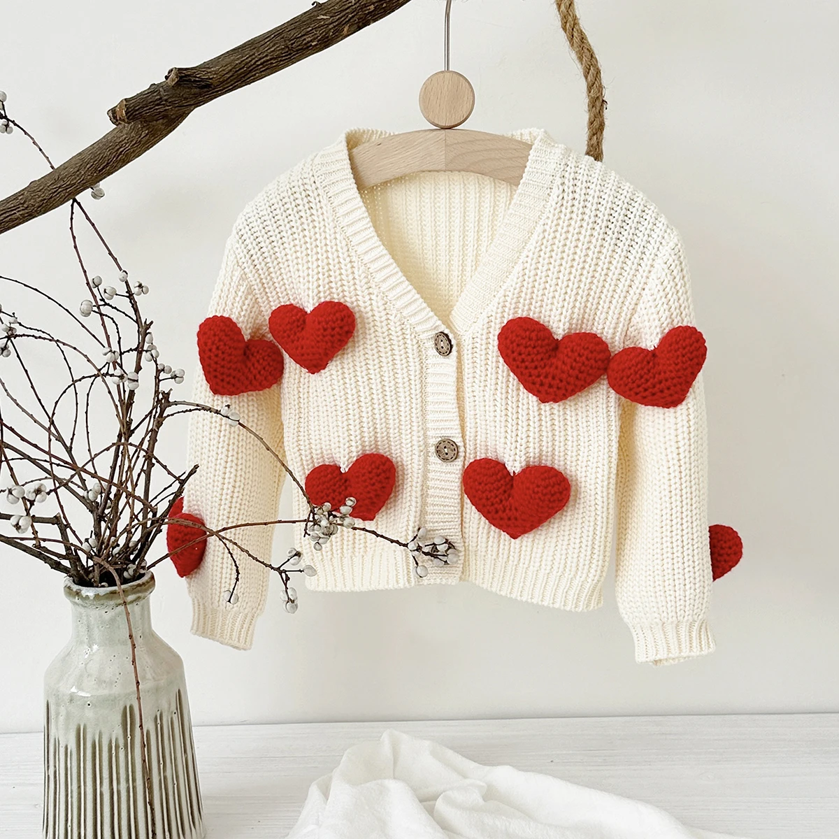 0-3Y Baby Autumn Clothes Girls Button Cardigan Sweater Heart Woolen Coat New Baby Tops Winter Stylish Sweet Korean Baby Sweaters