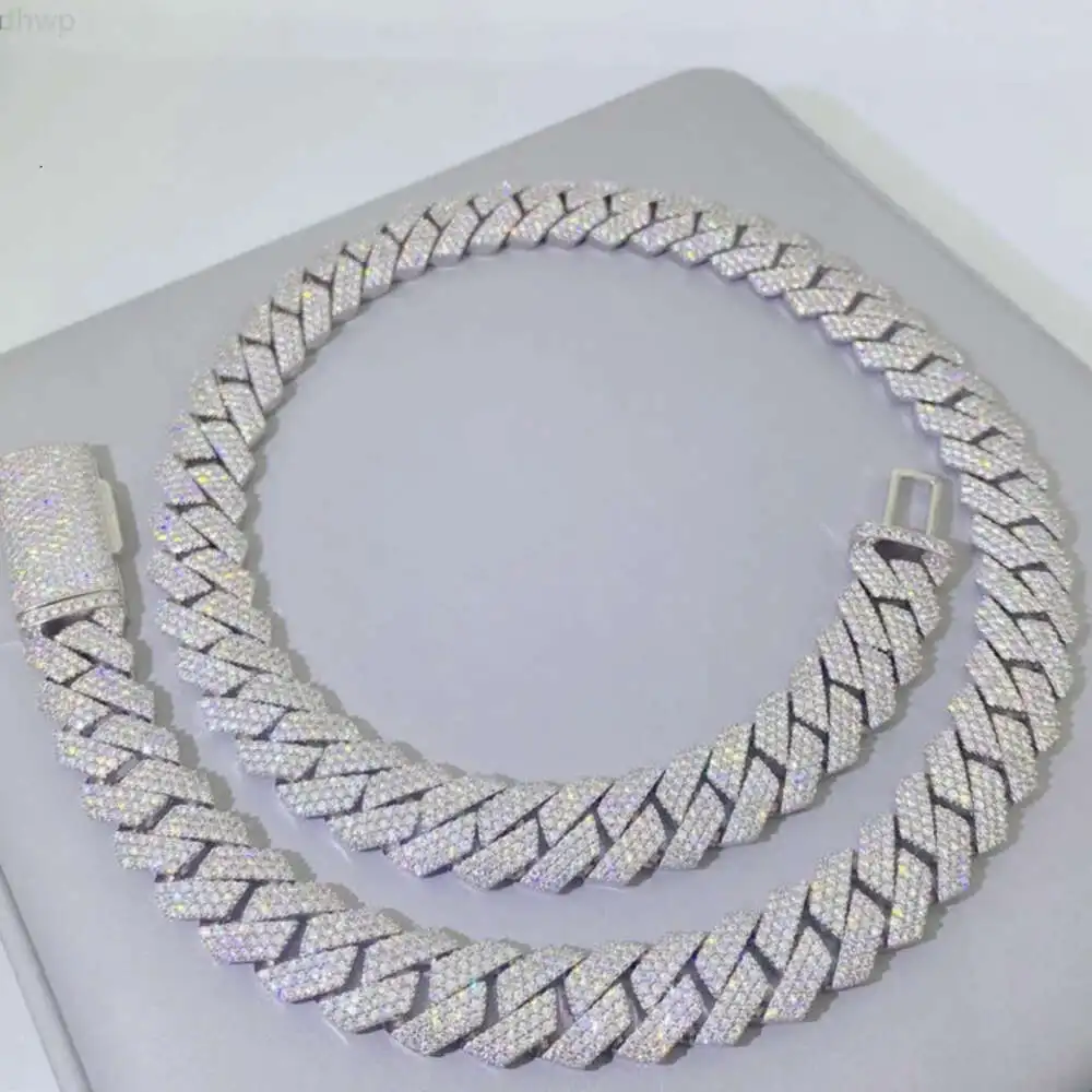 

Master Rocks 925 Sterling Silver 18mm Iced Out Necklace Vvs Moissanite Cuban Link Chain