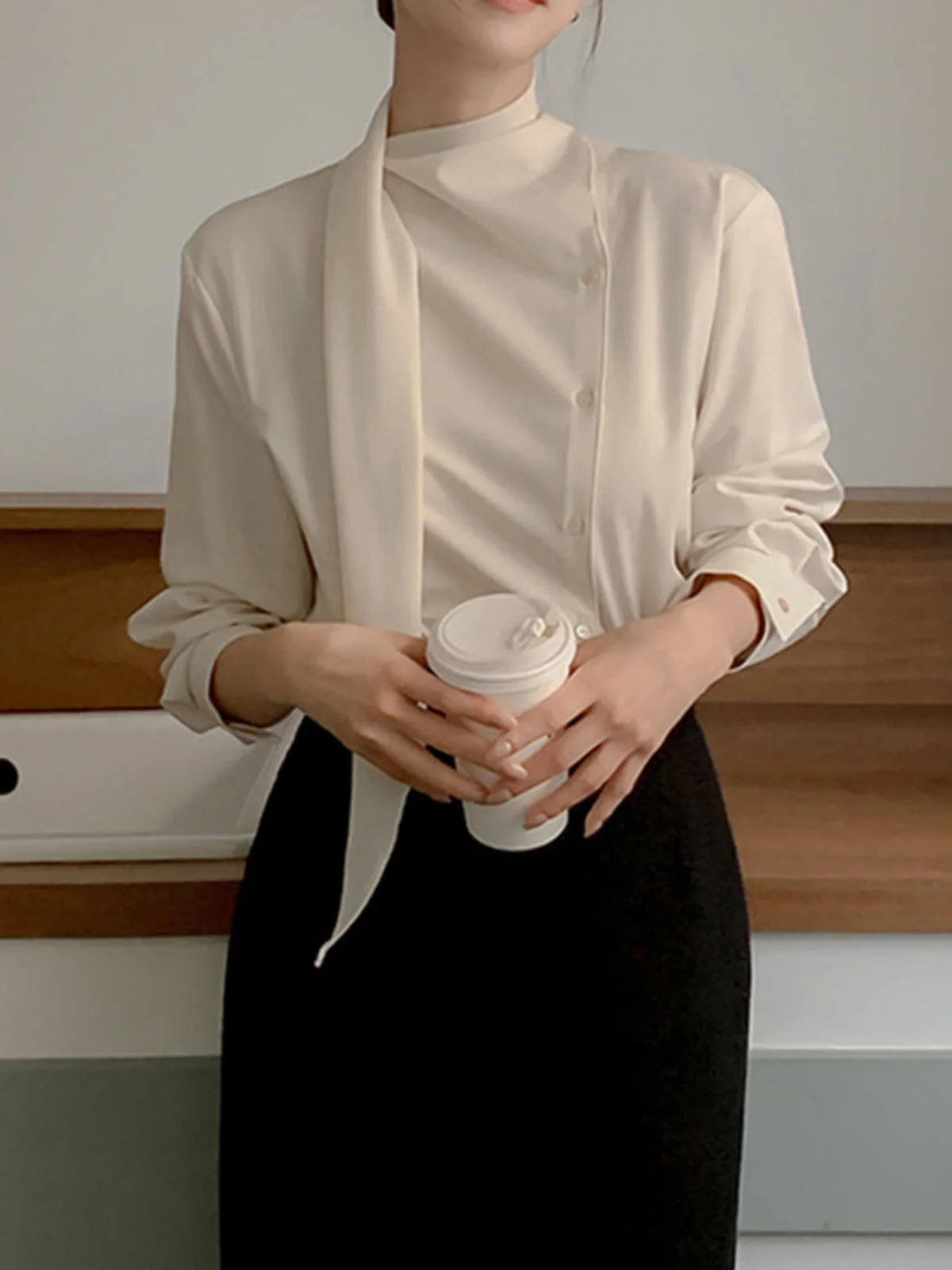 

Elegant Gentle Women's Shirt Unique Design Sash Spring Fashion Breathable Comfortable Loose Fit Long Sleeve French Style