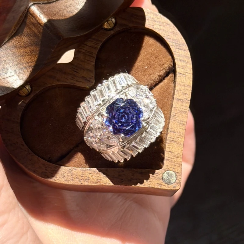 

Bellux Jewelry Tanzanine Blue Rose Cut Gemstone Wide Edition Ring 925 Silver Synthetic Zircon Gold Plated Light Luxury Rings