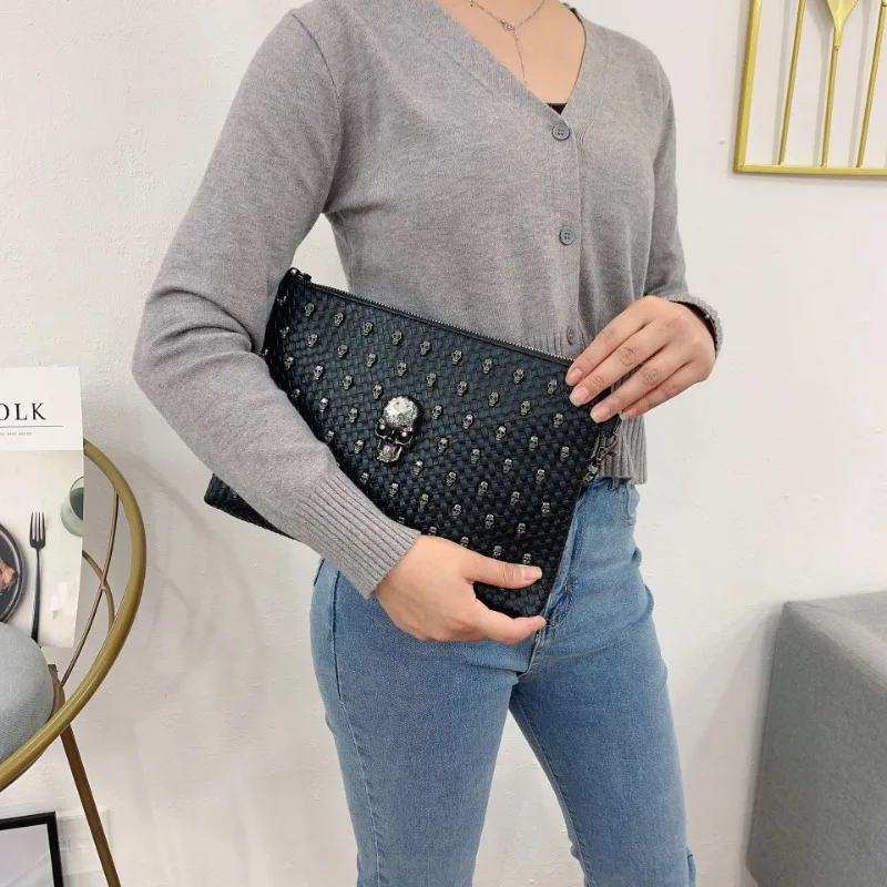 Sac à bandoulière de luxe pour femme, sacs tête de mort, grande pochette rivet, sac alertes onal populaire, ins, mode Accessoire de cuisine,