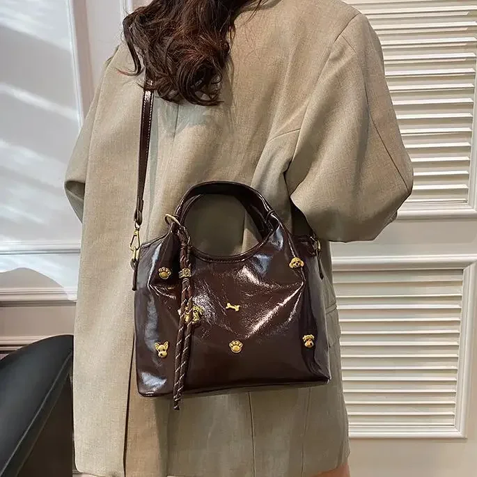 

2025 Women's New Retro-Luxury Convertible Bucket Bag - Hand-Textured Leather Crossbody/Shoulder Multi-Carry Daily Essentials