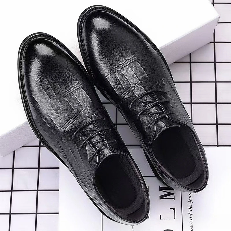Luxury Men's Dress Shoes Designer High Quality Business Casual Shoes Leather Lace Up Breathable Oxford Shoe Summer New Men Shoes