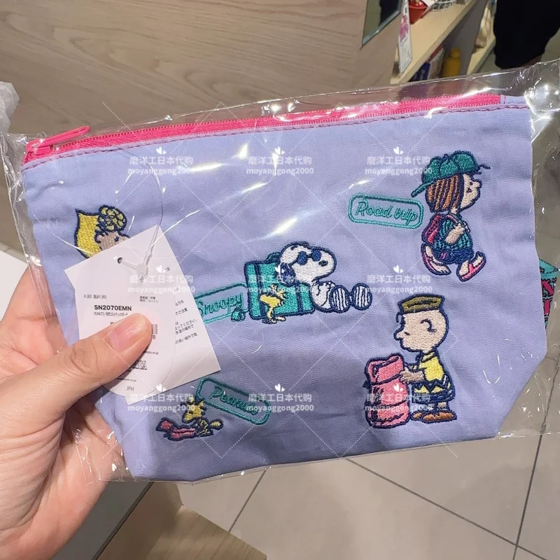 Snoopy kosmetyczka moda damska przenośne podróżne torby do przechowywania kosmetyków Cartoon etui na zamek błyskawiczny organizer na przybory toaletowe torba prezenty