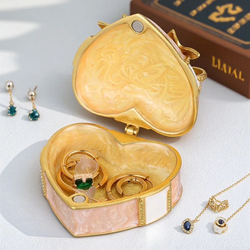 

1pcs Heart-Shaped Jewelry Box Alloy Storage Case For Rings Earrings Necklaces Travel Organizer Portable Gift Box Durable Design
