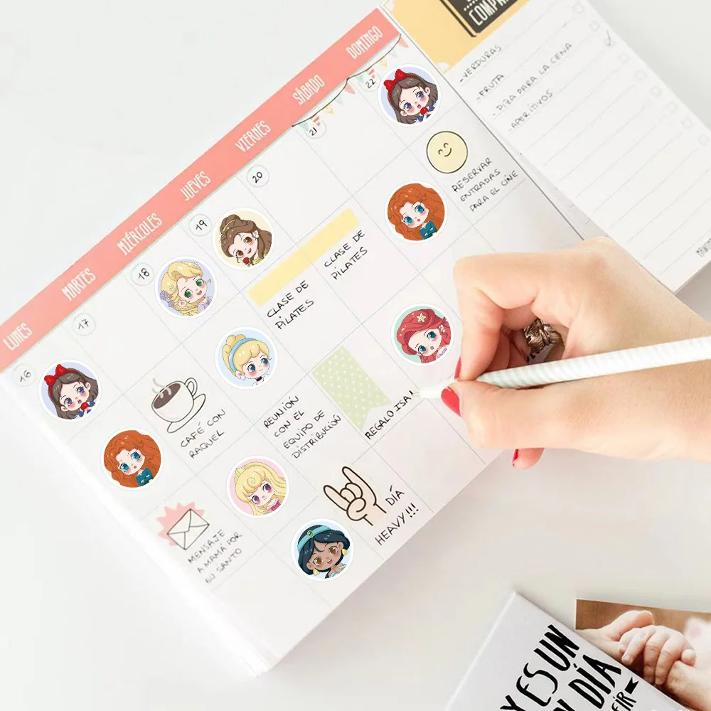 500 Uds. Blancanieves dibujos animados princesa álbum de recortes pegatinas de Disney DIY diario portátil equipaje Graffiti divertidos juguetes clásicos con estilo