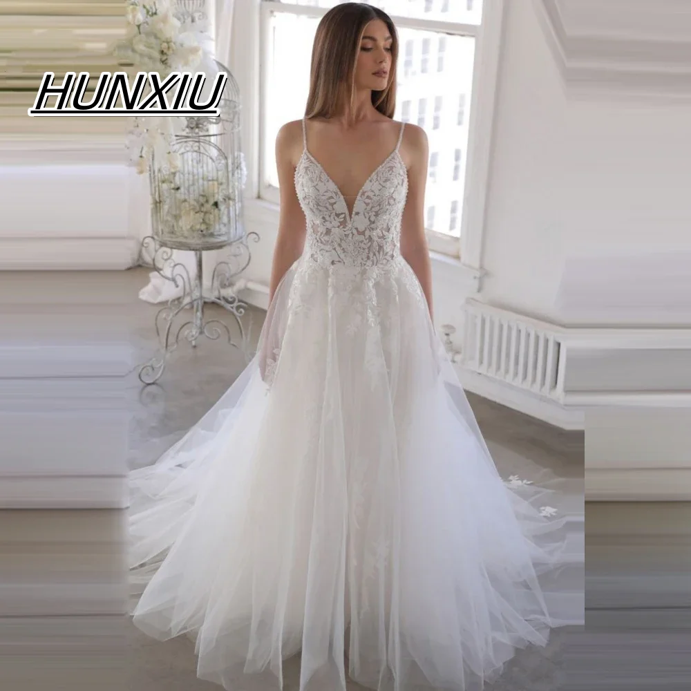 Customized Delicate Wedding Dresses For Brides V-Neck Spaghetti Straps A-Line Appliques Robe De Mariée For Women