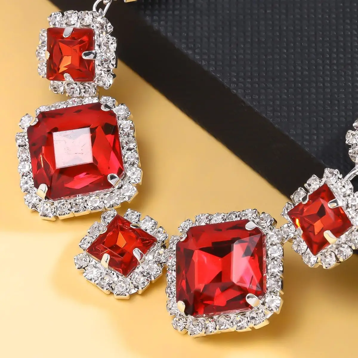 Sparkly Square-shaped Rhinestone Crystal Art Deco Choker Necklace Stud Earrings Set Necklaces Earrings Jewelry Set for Ladies