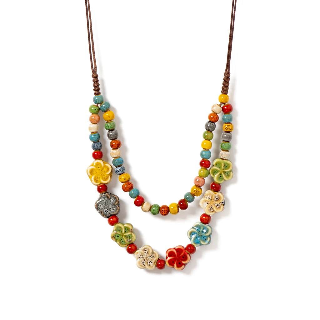 Handgefertigte Keramik-Blumen-Halskette für Frauen, bunter Vintage-langer Anhänger, verstellbarer ethnischer Schmuck