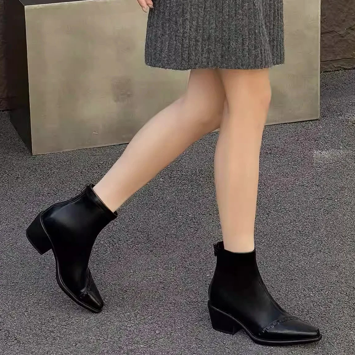 

Retro Thin Head Fashion Boots Women's New Versatile Elegant Short Boots Slim Boot Chinese Made Ultrafine Fiber Leather