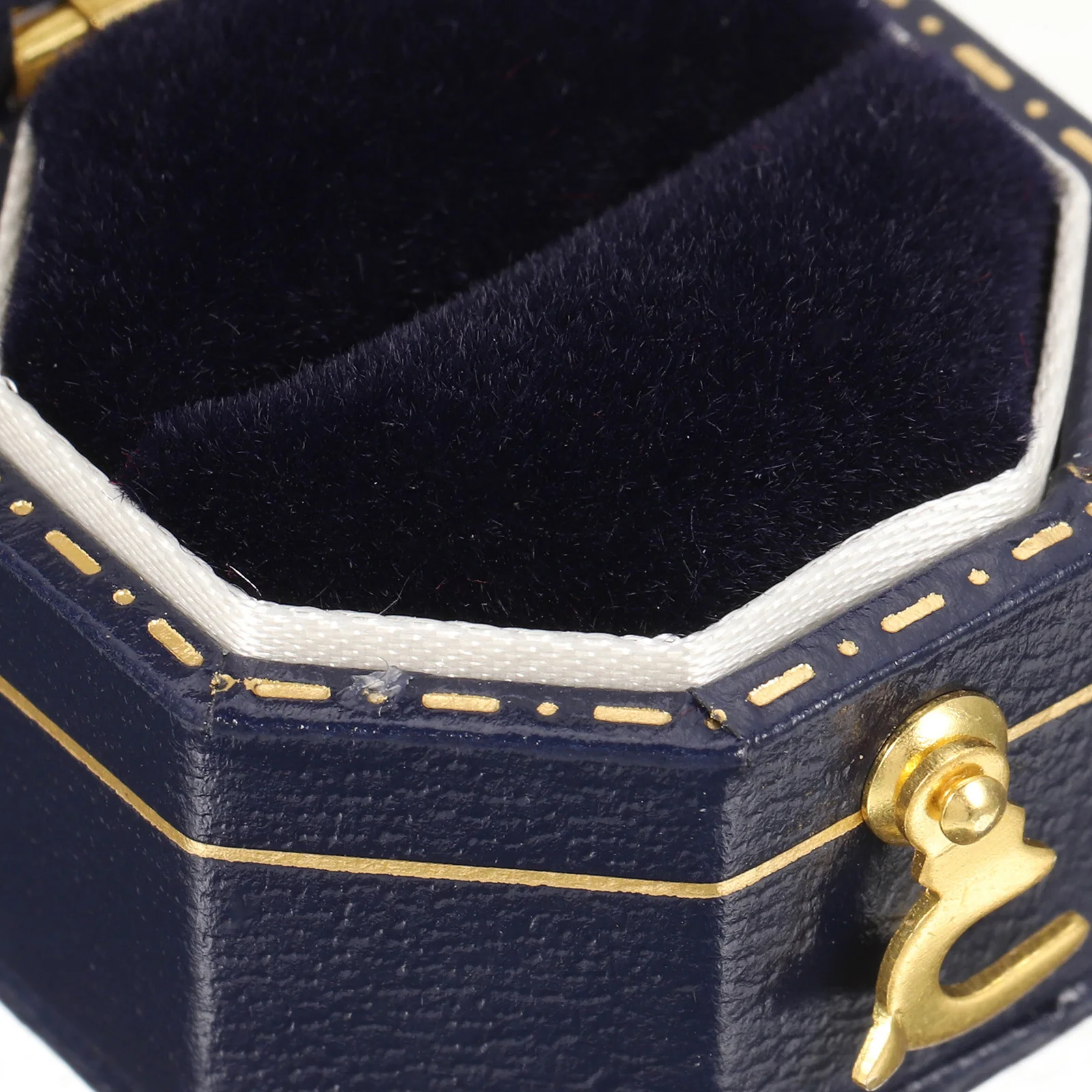 

Alipis Vintage Box Wedding Jewelry Organizer Earring Necklace Storage Case Dark