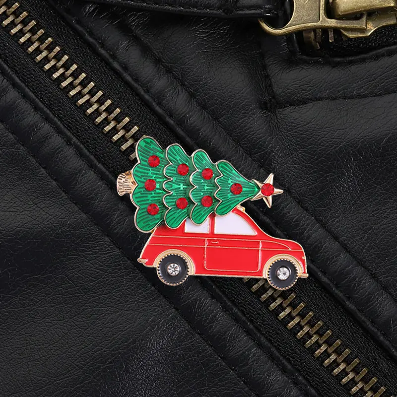 Holiday Car Lapel Pin Xmas Tree On Red Car Enamel Brooch Lightweight Metal Badge Ornament for Winter Clothing Bag