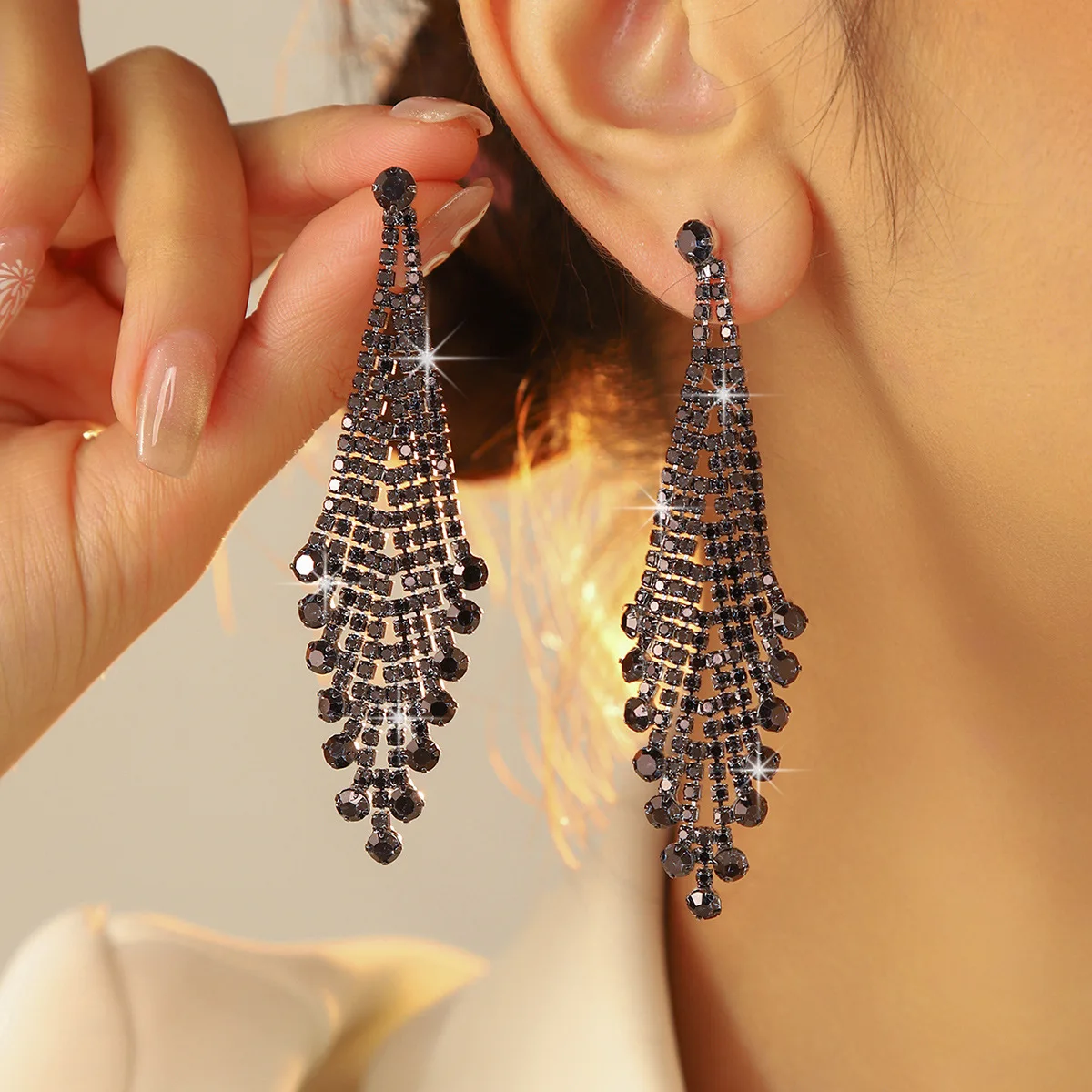 temperament shiny diamond rhombus long earrings women's fashion high-end stud earrings