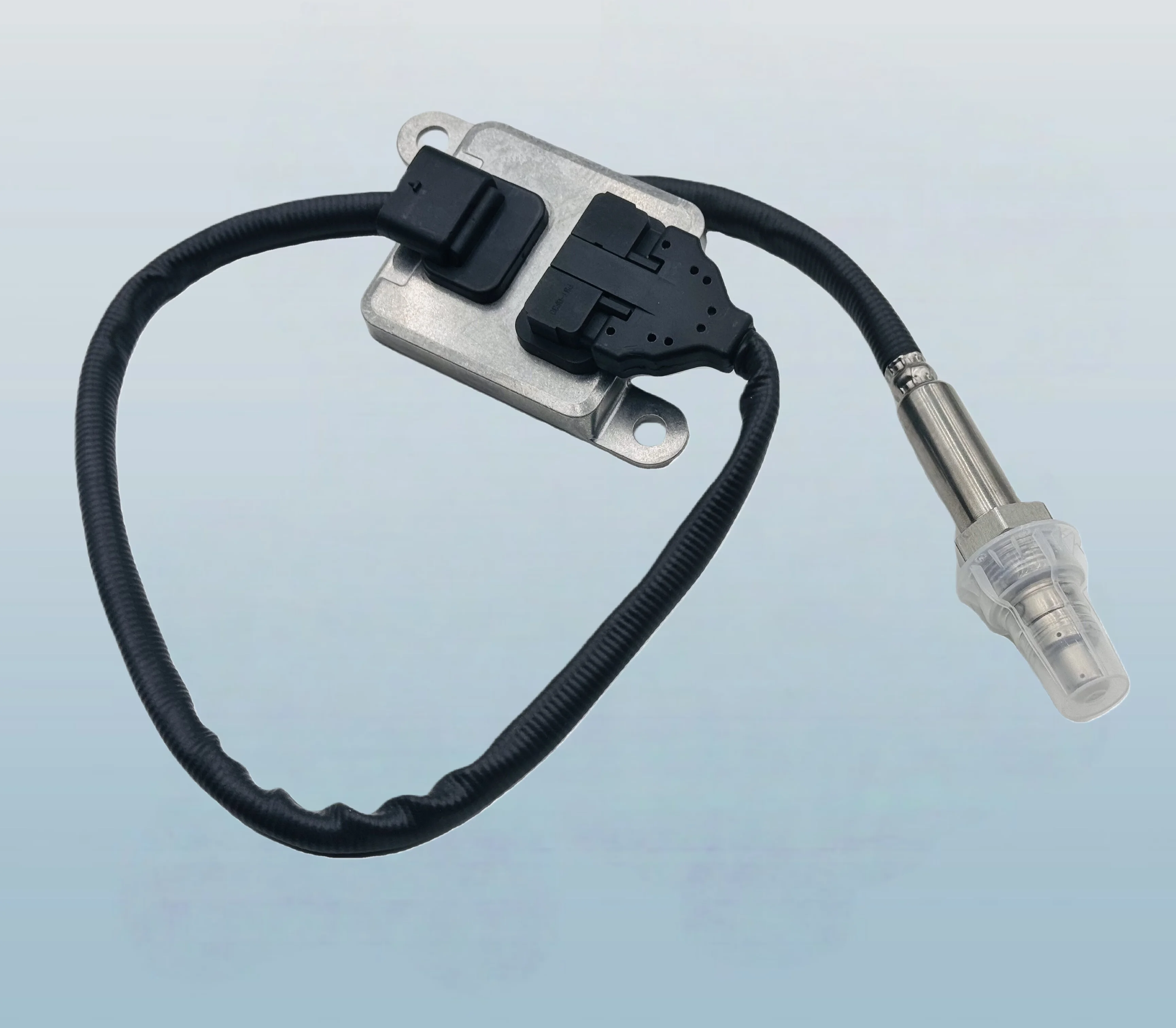 

Premium Grade 5WK96682E A0009059703 12V Nox Sensor, Suitable ForMercedes Benz Trucks, with A One-year Warranty and Home Delivery