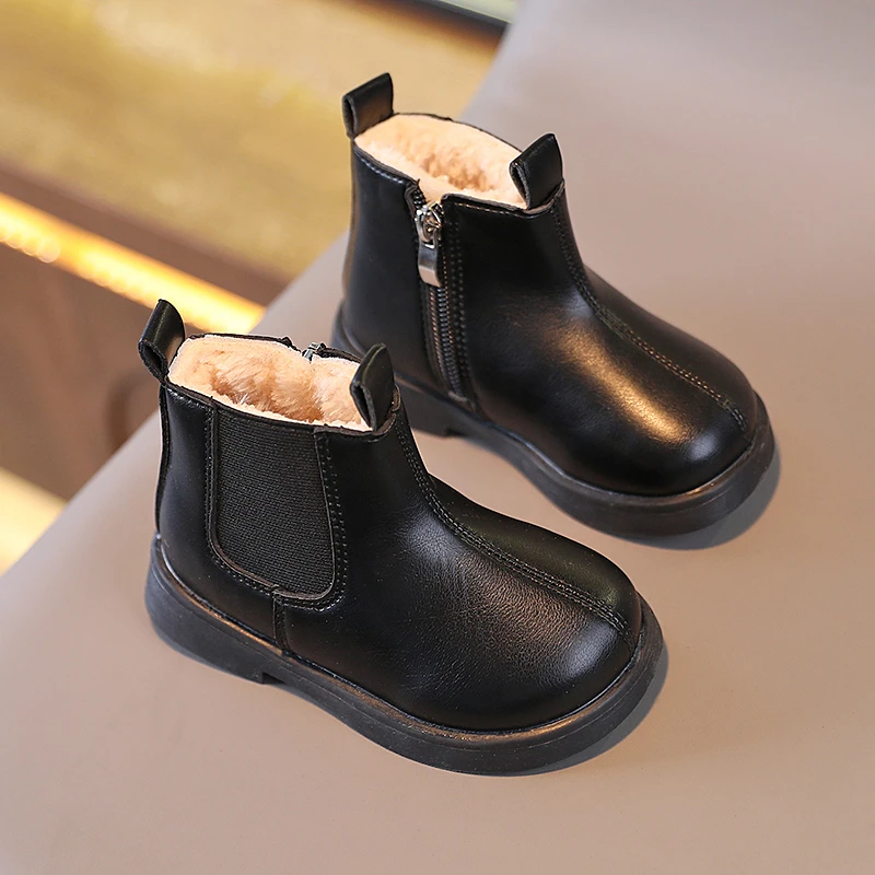 Małe dzieci Chelsea Boots zimowa pluszowa czarna beżowa krótki but na zamek błyskawiczny 22-31 moda Unisex chłopięce buty dziewczęce