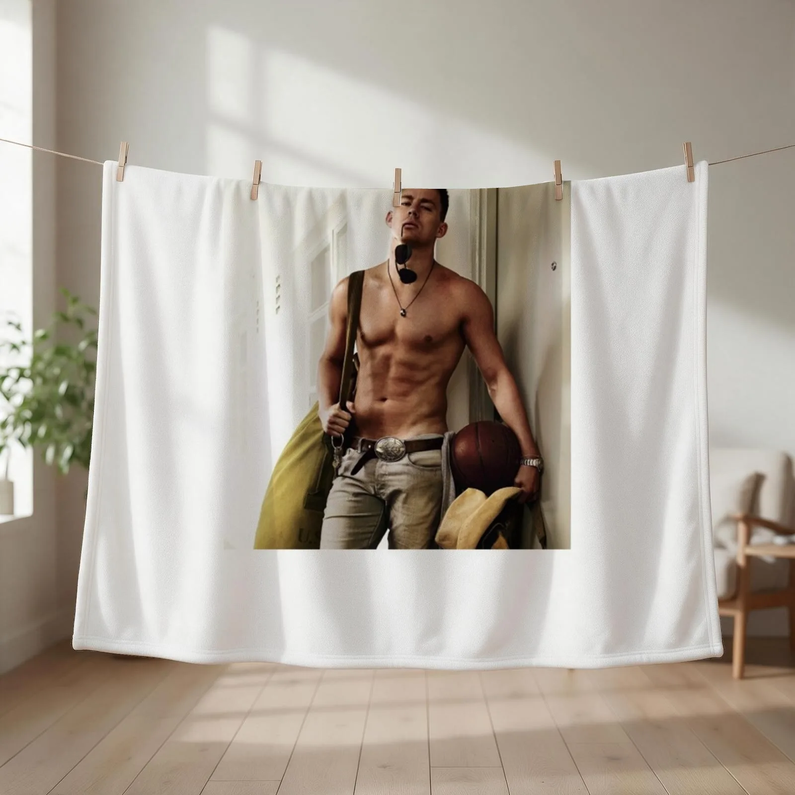 New CHANNING TATUM SHIRTLESS Throw Blanket Loose Stuffeds Nap for sofa Blankets