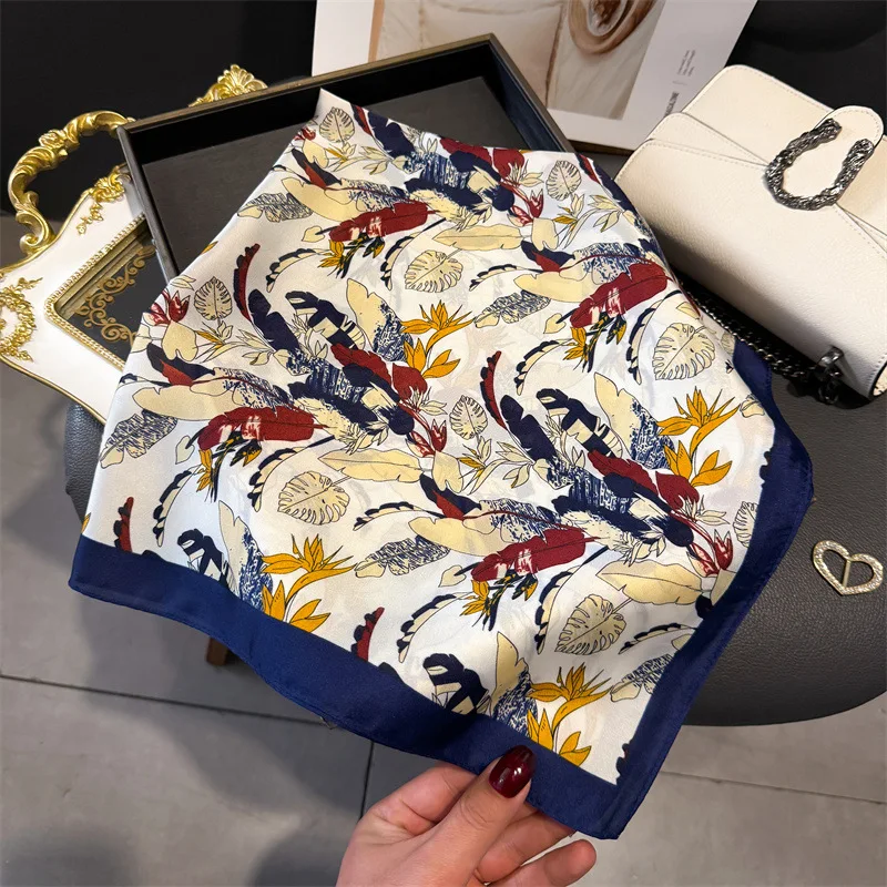 جديد فاخر ماركة الحرير وشاح مربع المرأة الرقبة الصيف شاطئ الشعر باندانا الحجاب شال التفاف الحجاب Echarpe