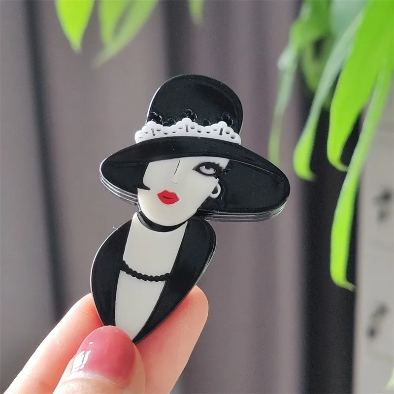 Fashion Creative Acrylic Cartoon Hat Wearing Lady Brooches For Women's Elegant Clothing Accessories Brooch Pins Party Jewelry