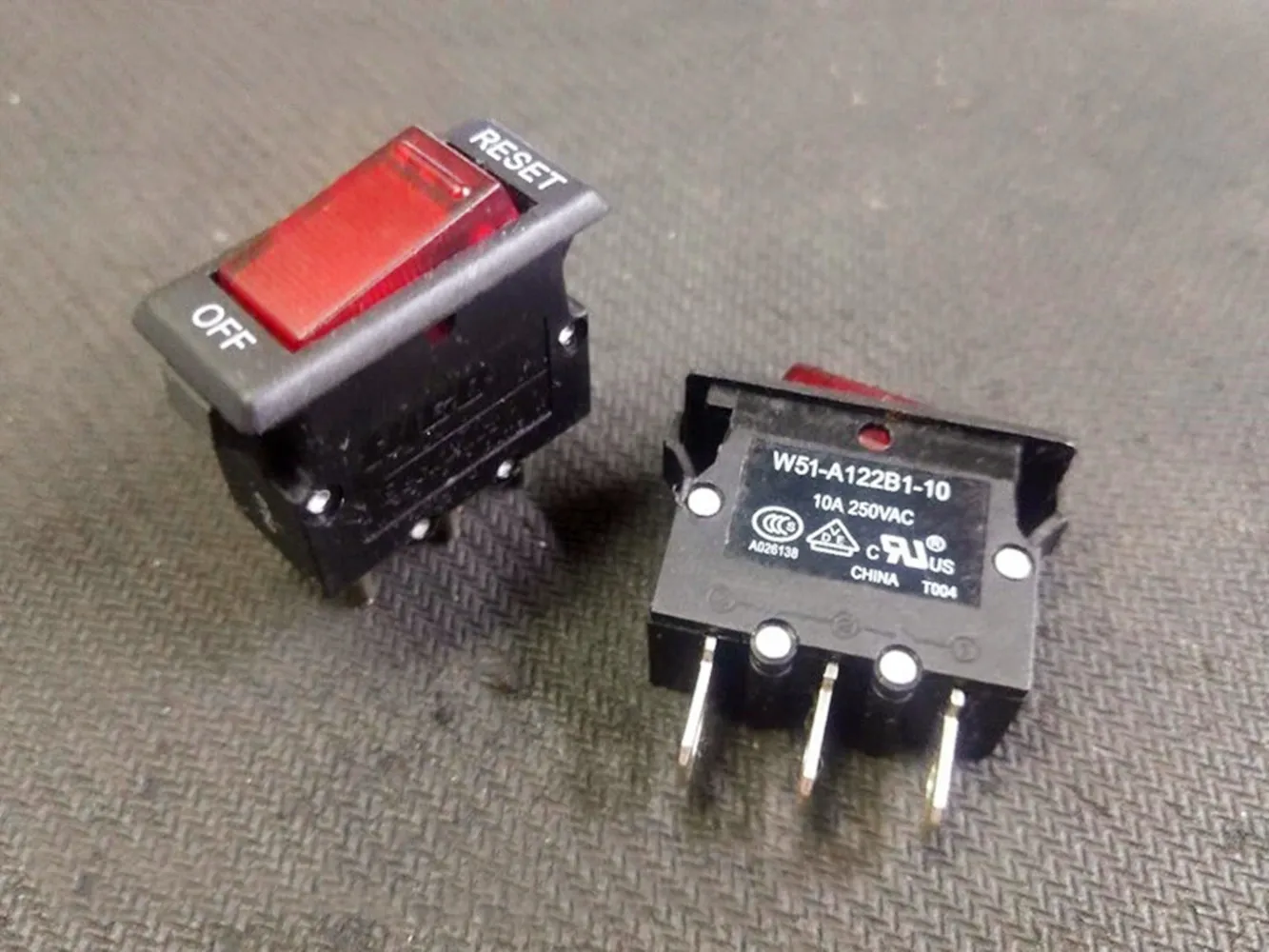 original-novo-100-interruptor-oscilante-de-protecao-contra-sobrecarga-250v10a-w51-a122b1-10