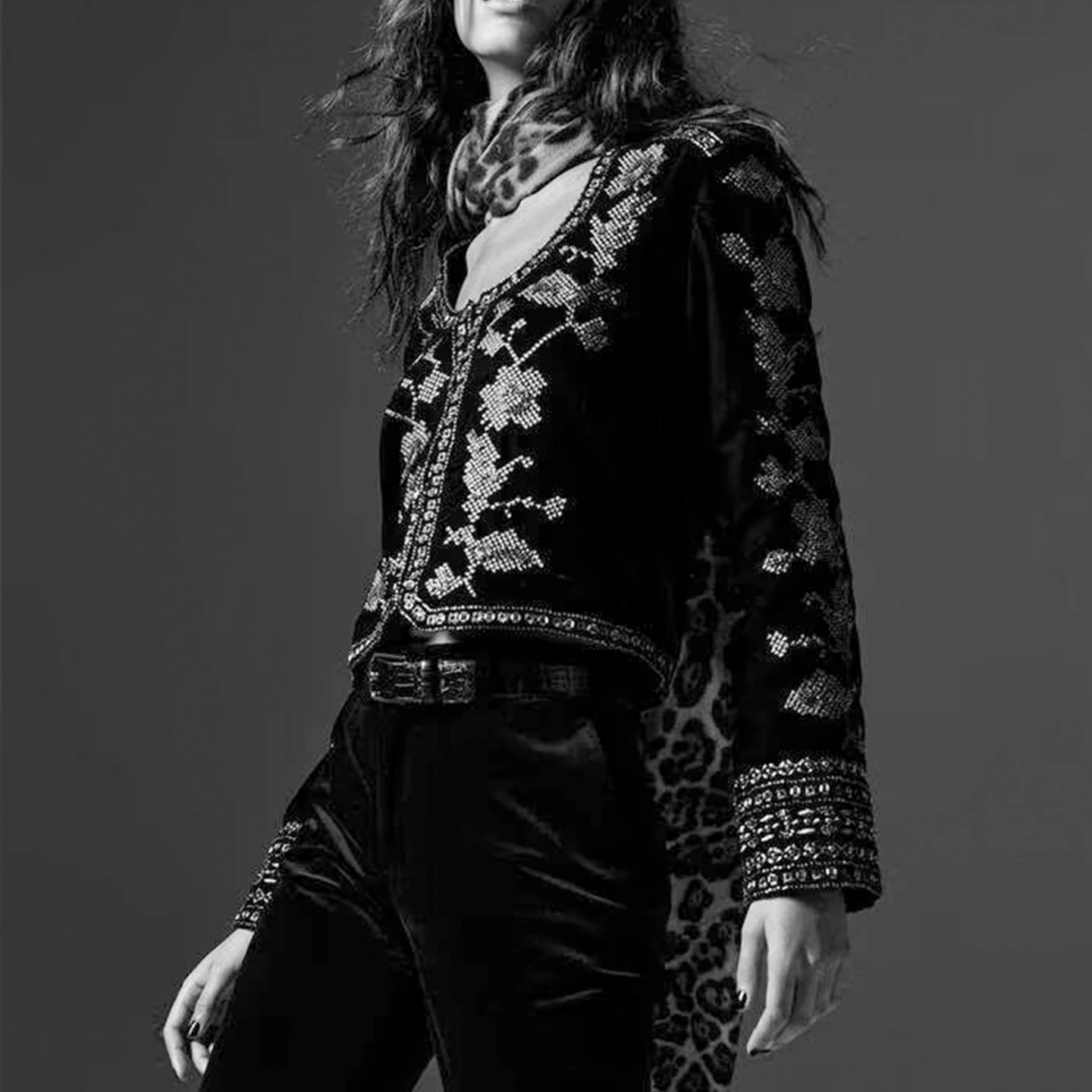 Z Damen Faionable bestickte, lockere, vielseitige Oberbekleidung 2025, neue Sle Stand Fit Ort Mantel, Pflanzenblumenmuster