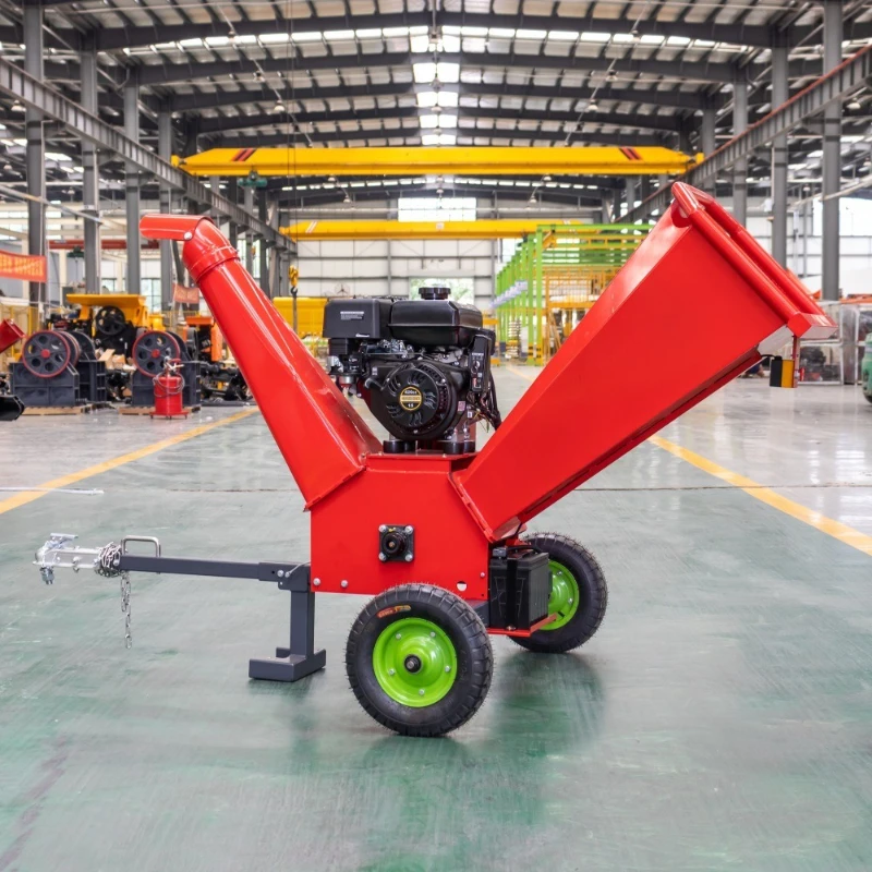 

Multifunctional branch crusher, agricultural straw wheeled wood crusher