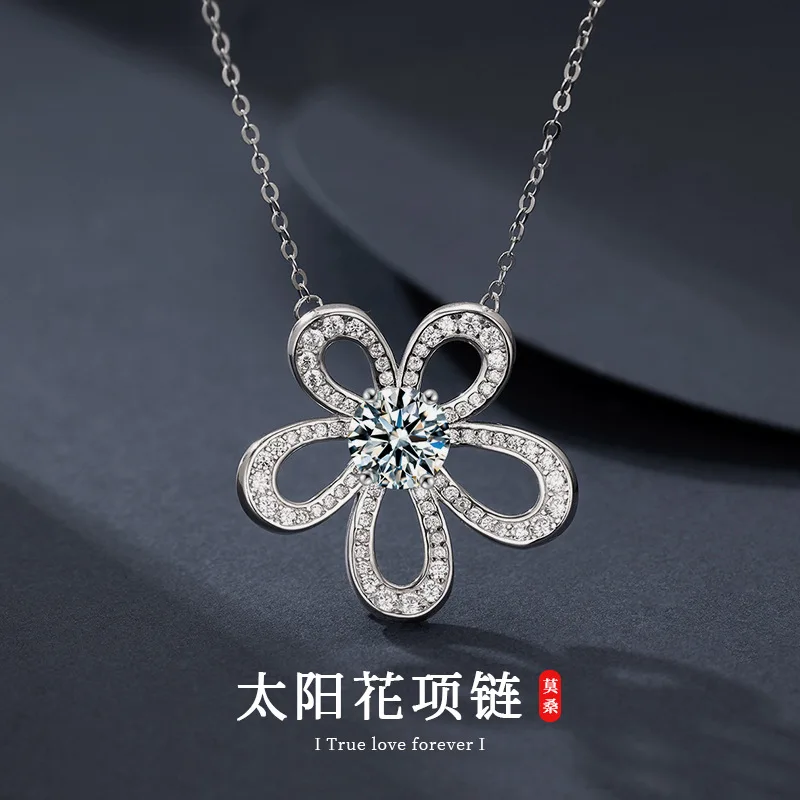 

Korean version S925 pure silver moissanite sunflower necklace ins high-end feel full diamond five petal flower pendant
