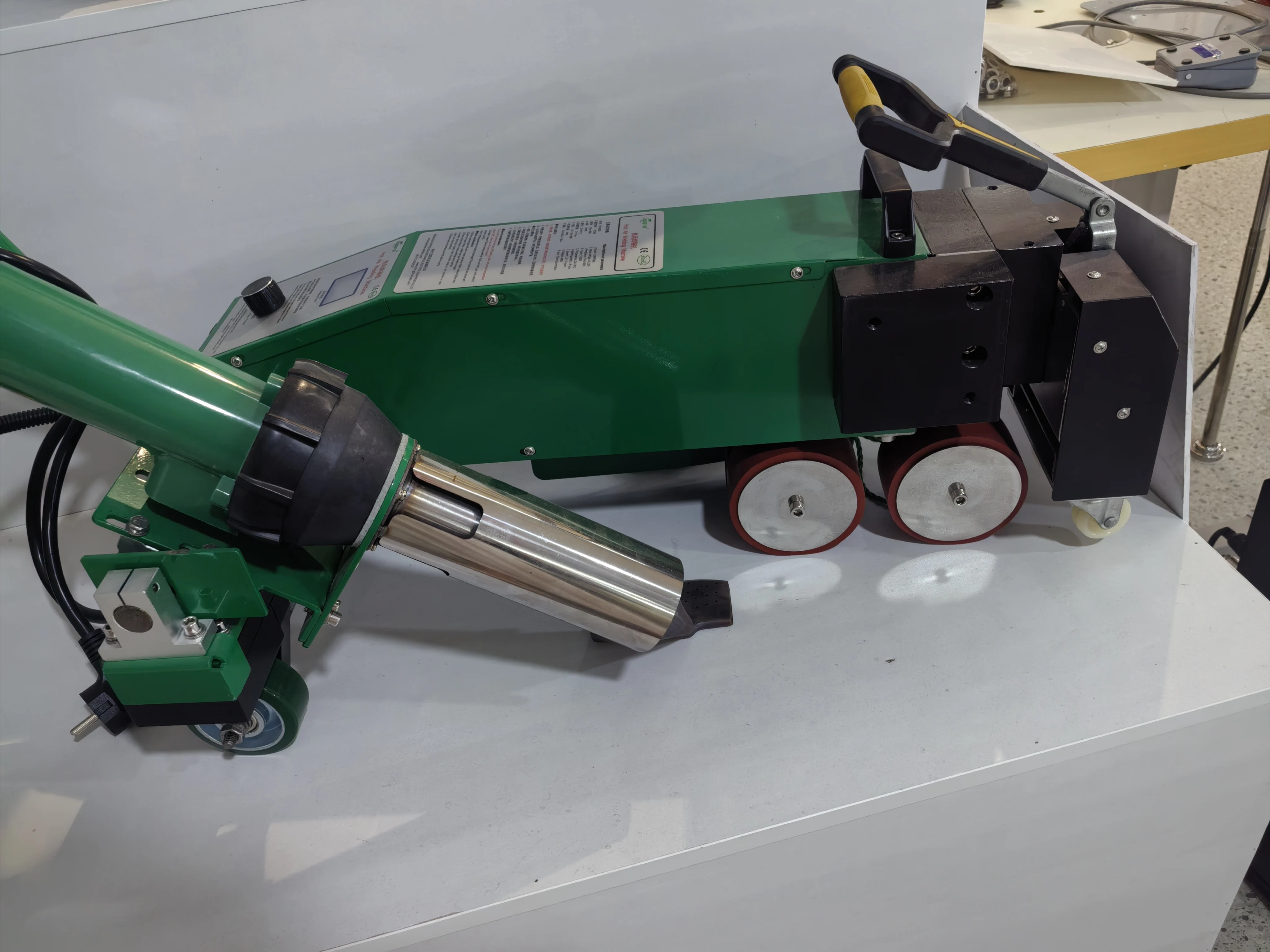 

5500 Вт горячая распродажа термовоздушный сварочный аппарат для пластика гидроизоляция