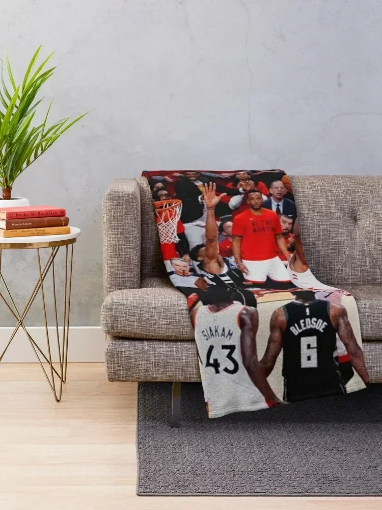 Kawhi Leonard Wallapper Throw Blanket Plaid on the sofa Multi-Purpose for winter Blankets