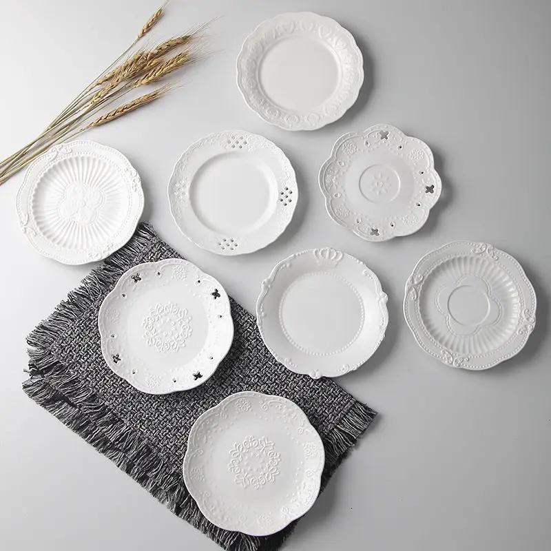 European style Relief Cake Dessert Plate Ceramic 6-inch Plate Disc Flat Plate White Porcelain Plate Home Dishes Dinner Plates