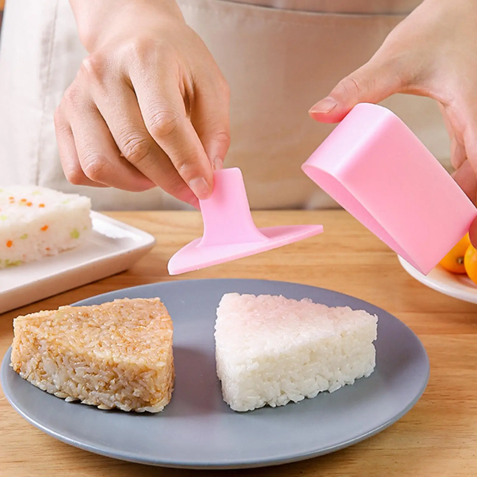 Onigiri-Molde de cocina para el hogar, utensilios de comida para cocina, prensa de Sushi, práctico accesorios Bento DIY de Japón, bola de arroz triangular