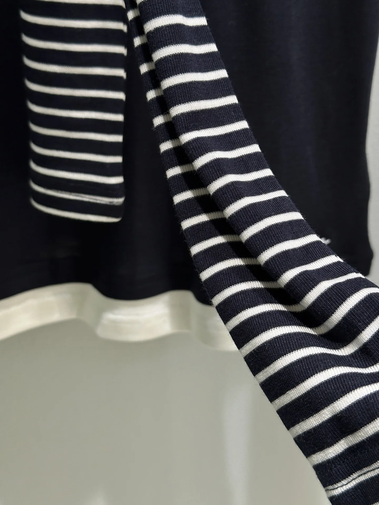 Ele Striped oulder Wrap Fake Two-Piece Long Sve Knitted Top Faionable And Sli Women's Premium Quali Garment