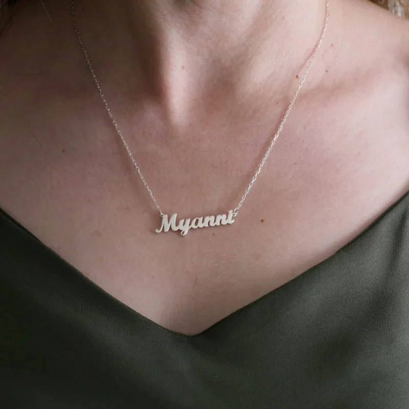 304 Stainless Steel Custom Name Pendant,Personalized Retro Script Name Necklace,Stackable Jewelry Gift for Women Birthday
