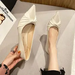 Buty Dla Kobiet 2024 Stilito Szpiczasty Palec Białe Damskie Obuwie Letnie Ze Średnim Obcasem Biuro E Szykowna Elegancka Oferta Slip On A L