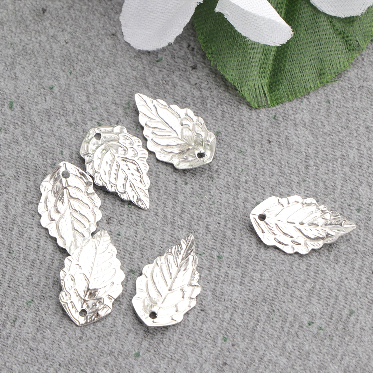 

6pcs Pendant Charms Fine Metal Craft Diy Jewelry Making Fashion Bracelet Necklace Keychain Accessories Unique