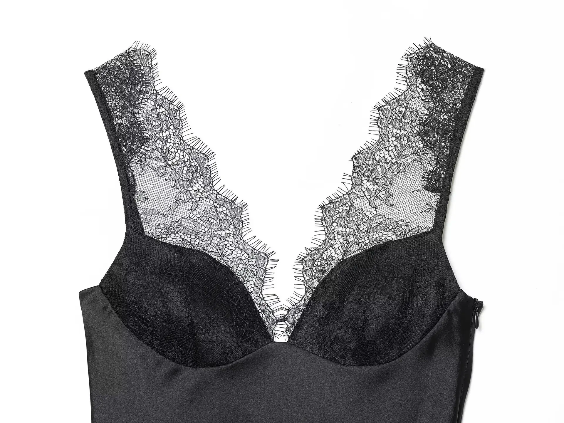 النمط الأوروبي والأمريكي لخريف 2025 تصميم عصري جديد بحمالات من الدانتيل والساتان الفرنسي #3