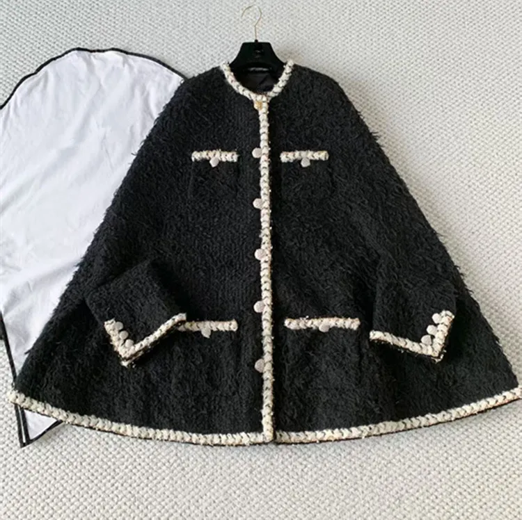 

Customized New Winter 2025 styles of European and American women's clothing Black single-breasted cape-style tweed coat