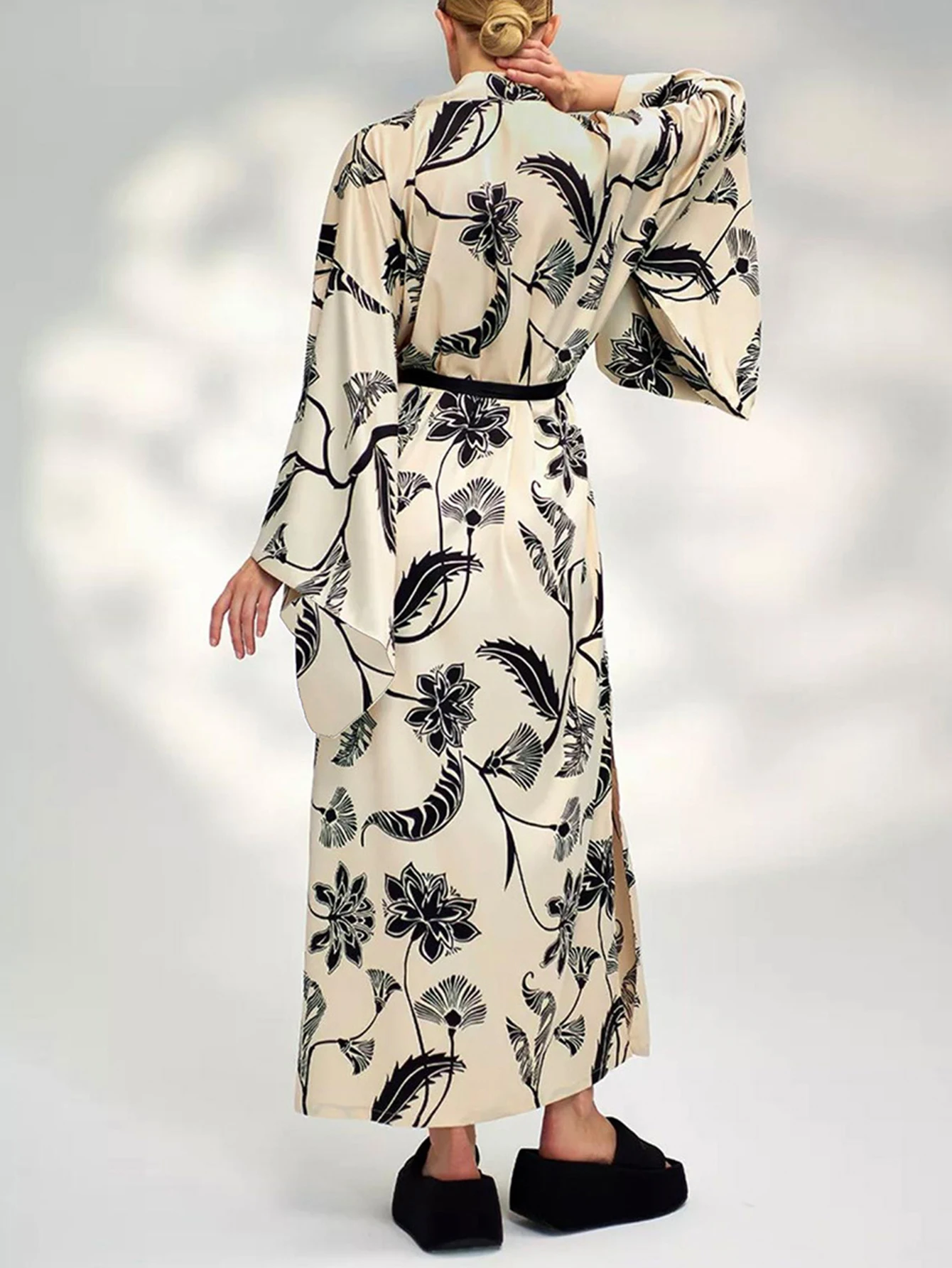 レディース フルプリント レースアップ 長袖 Vネック Aライン ワンピース 秋 ファッション バケーション ロングドレス