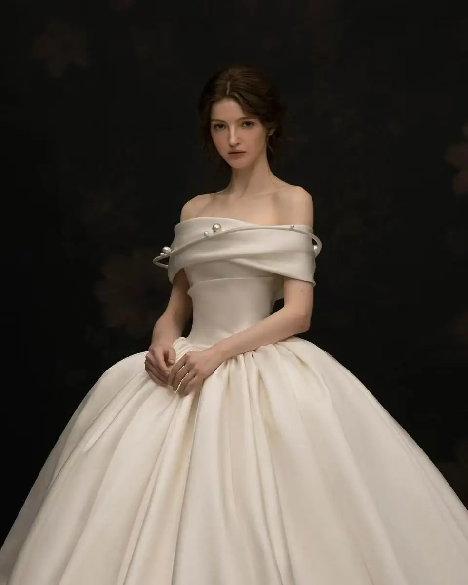 Luxury Ivory Satin Bridal Gown Off‑Shoulder Folded Pearl Detail High Waist Ball Gown Wedding Dress Custom Made Vestido de noiva