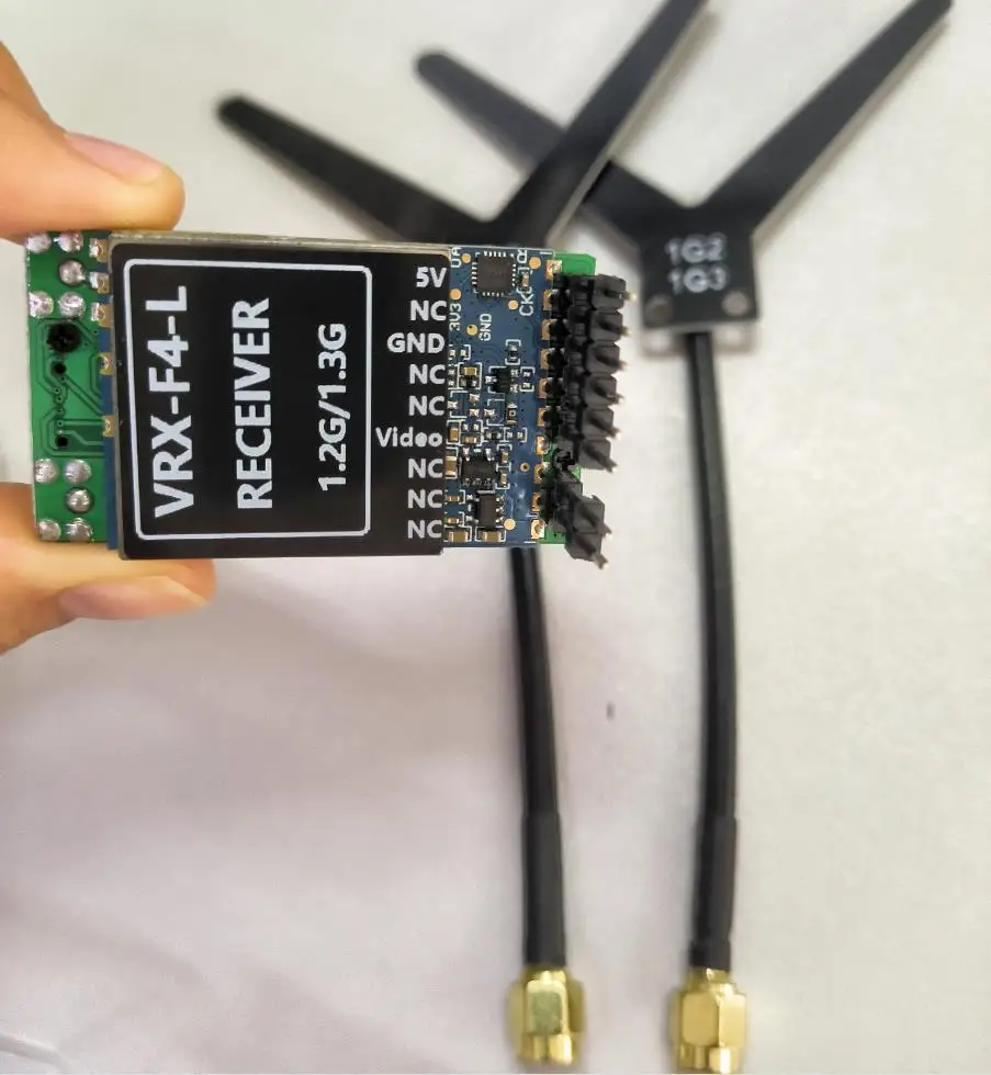 

1.2/1.3Ghz 9CH Dual Antenna VRX Video Receiver Module Wide Band 1080MHz to 1360MHz for Fatshark/SKYZONE/DJI Drone Goggles V1 V2