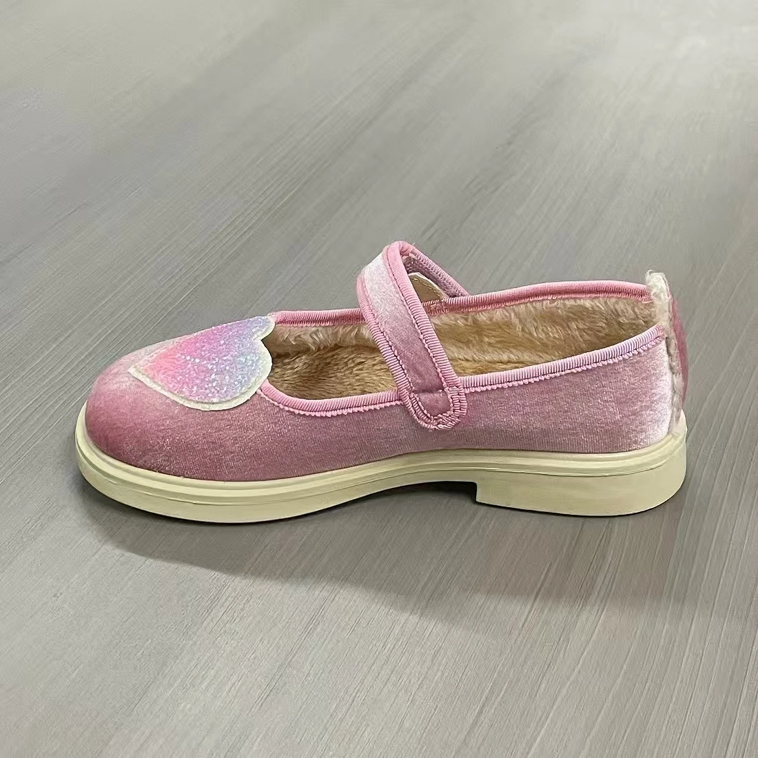 Jinyu New Arrival Leather Princess Shoes Fashionable Breathable High Quality Girls' Shoes for Travel Performance Heart Shape