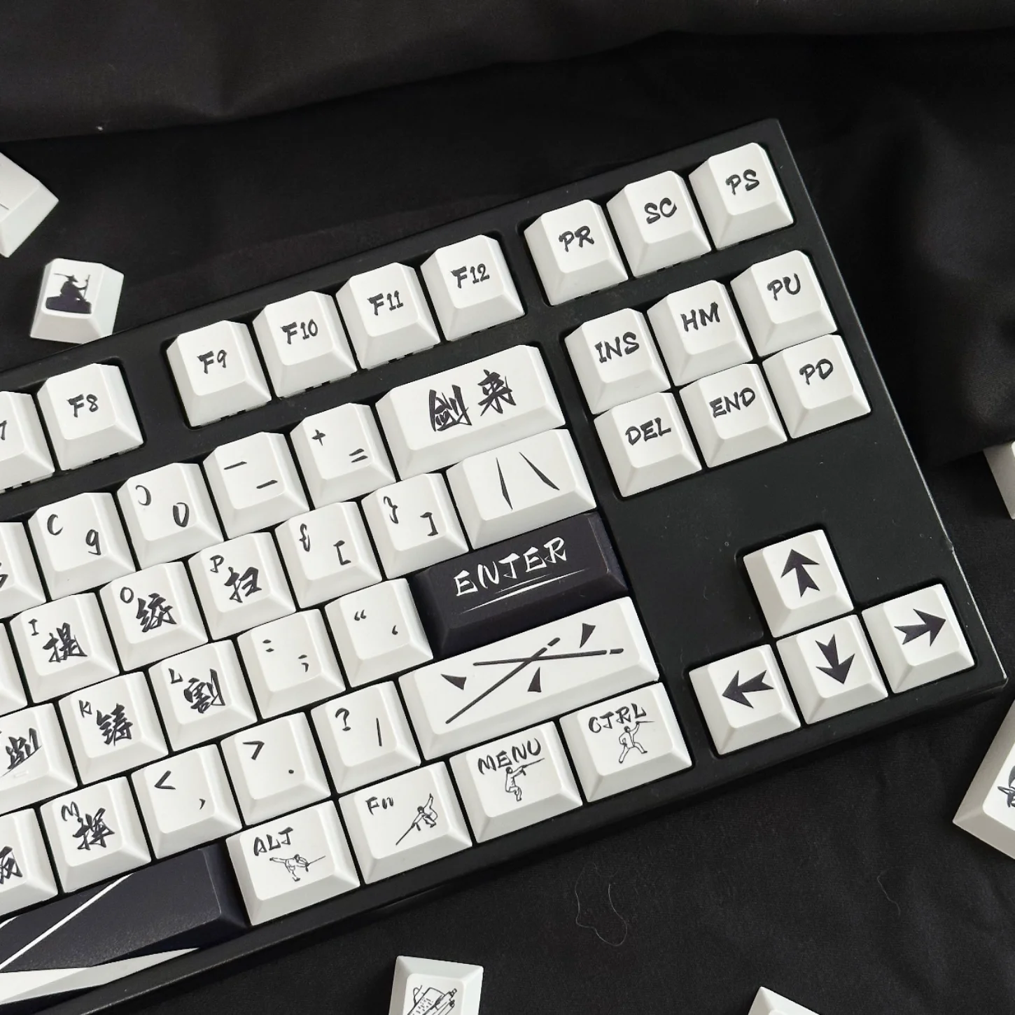 

Xiake Keycap Set PBT 137 Key Creative Cherry Keyboard Keychain Compatible with 60/64/84/98/108 Mechanical Keyboards