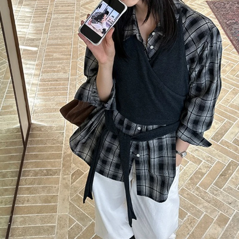

Vintage Layered Plaid Shirt Women's Autumn New Color Knitted Vest Versatile Long-sleeved Pullover Top