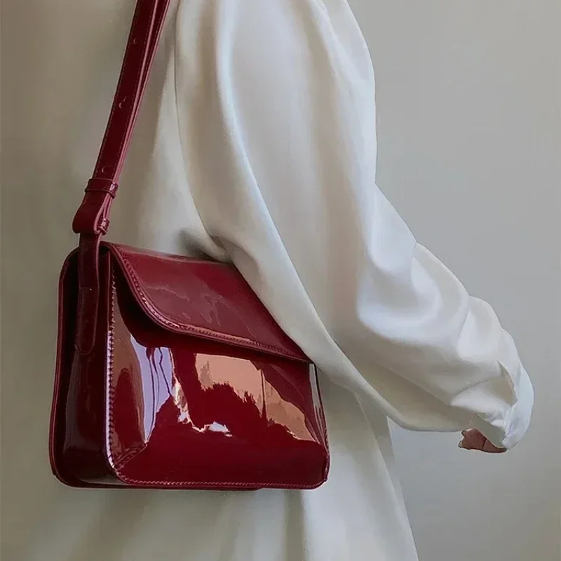 

Fashion Lady Underarm Handbag Purse Retro Patent Leather Shoulder Bags For Women Luxury Designer Crossbody Bag Small Square Bag