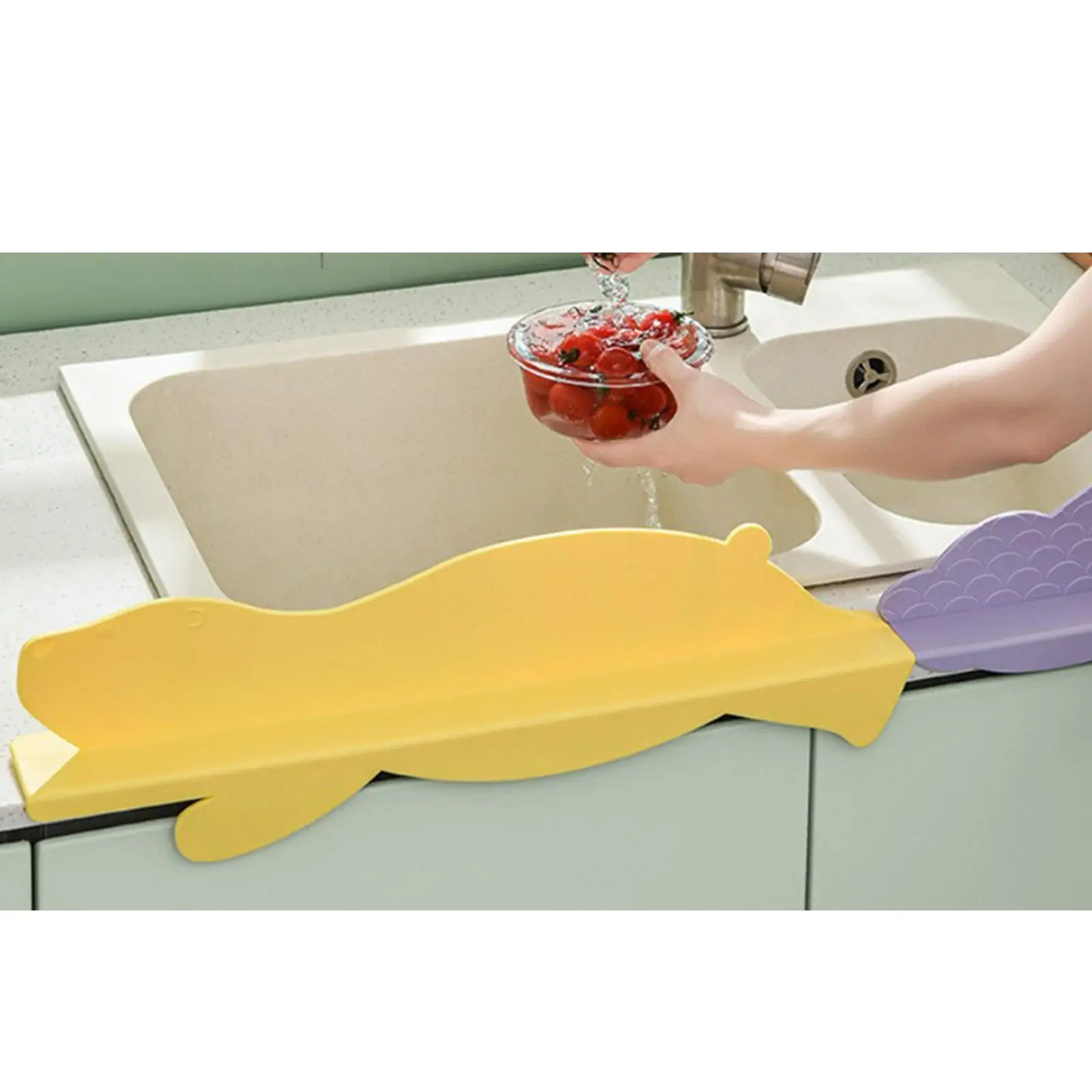 ห้องครัวห้องน้ํา Baffle Sink Splash Guard เครื่องมือแบบพกพาน้ํา Splashproof หมีสีเหลือง
