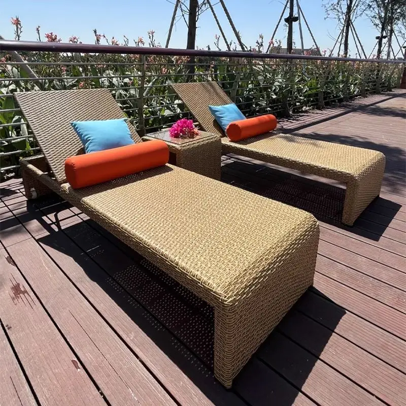 Poltrone per piscina all'aperto Sedie da spiaggia in rattan balneare Protezione solare Cortile Giardino Hotel Letto per il tempo libero all'aperto all'aperto