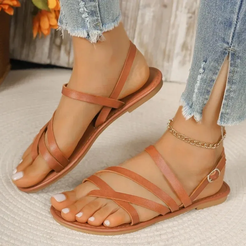 Sandały damskie 2024 Summer New Fashion Round Toe Open Toe Sandały Casual Flat Solid Color Clip-toe Beach Sandały Zapatillas Mujer