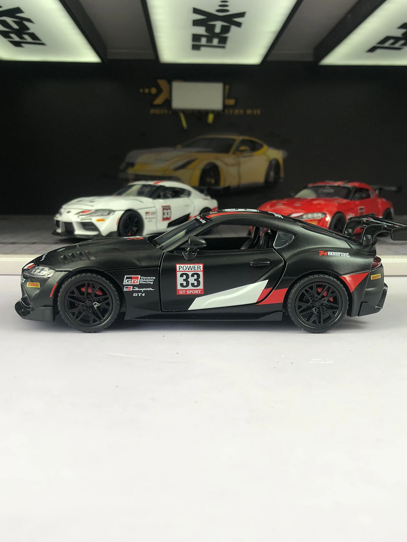 1: 32 zinc alloy Toyota Supra GT4 model car, static decoration, metal collectible gift car