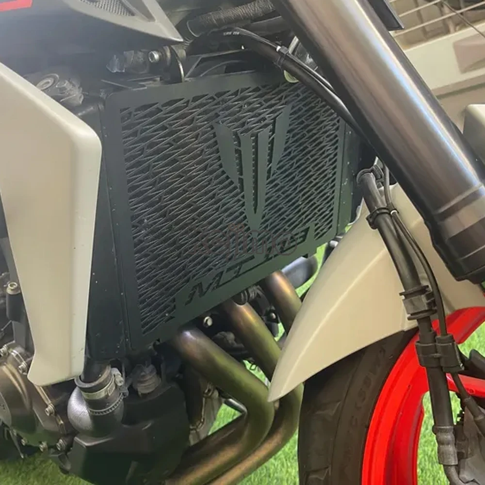 

Motorcycle Radiator Grille Guard Cover Protetor For YAMAHA FJ09 FZ09 MT09 MT-09 2014 -2017 2018 2019 2020 XSR900 TRACER 900 GT