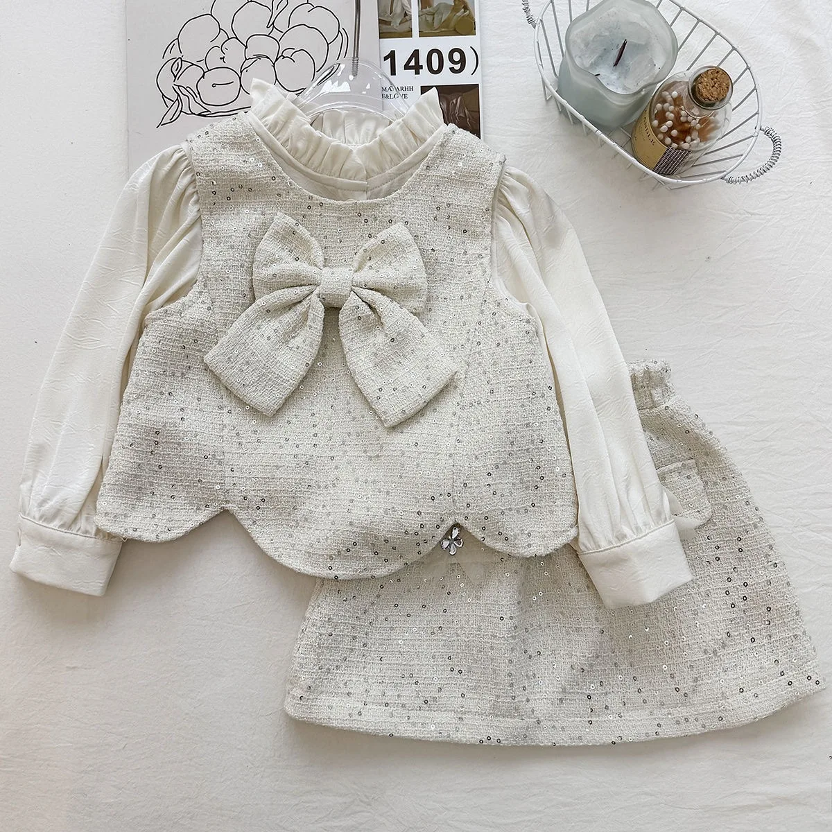 2026 Spring and Autumn Girls' Set New Sequin Bow Vest Long Sleeved Shirt Half Skirt Small Fragrant Style Three Piece Set